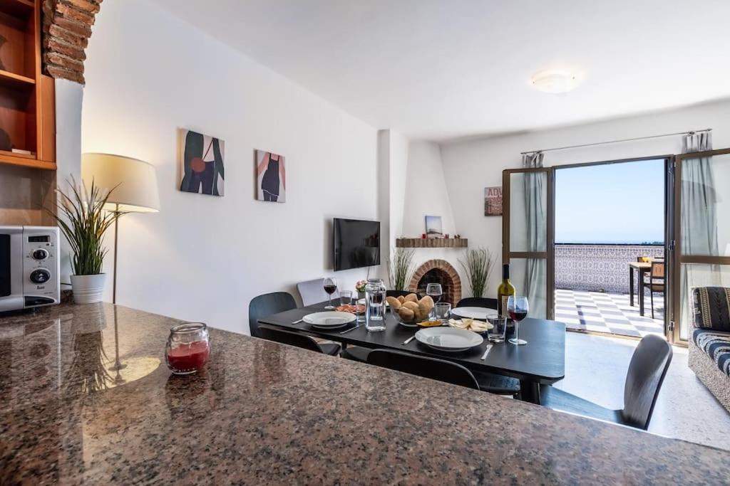 Oasis 16 Apartment Nerja Ngoại thất bức ảnh